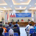 Wakil Wali Kota Cimahi, Adhitia Yudisthira saat memberikan arahan pada kegiatan FGD Kontijensi Potensi Bencana Banjir Bandang. Foto Dok Humas Cimahi