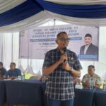 Anggota DPRD Medan saat melaksanakan kegiatan Reses III Masa Sidang III Tahun Sidang 2024-2025 yang digelar Anggota DPRD Kota Medan Fraksi NasDem, dr Faisal Arbie M.Biomed di Jalan Platina Raya Komplek Taman Citra (Tanah Lapang Lingkungan 1), Kelurahan Titipapan, Kecamatan Medan Deli, Kota Medan, Minggu (27/7/2025).