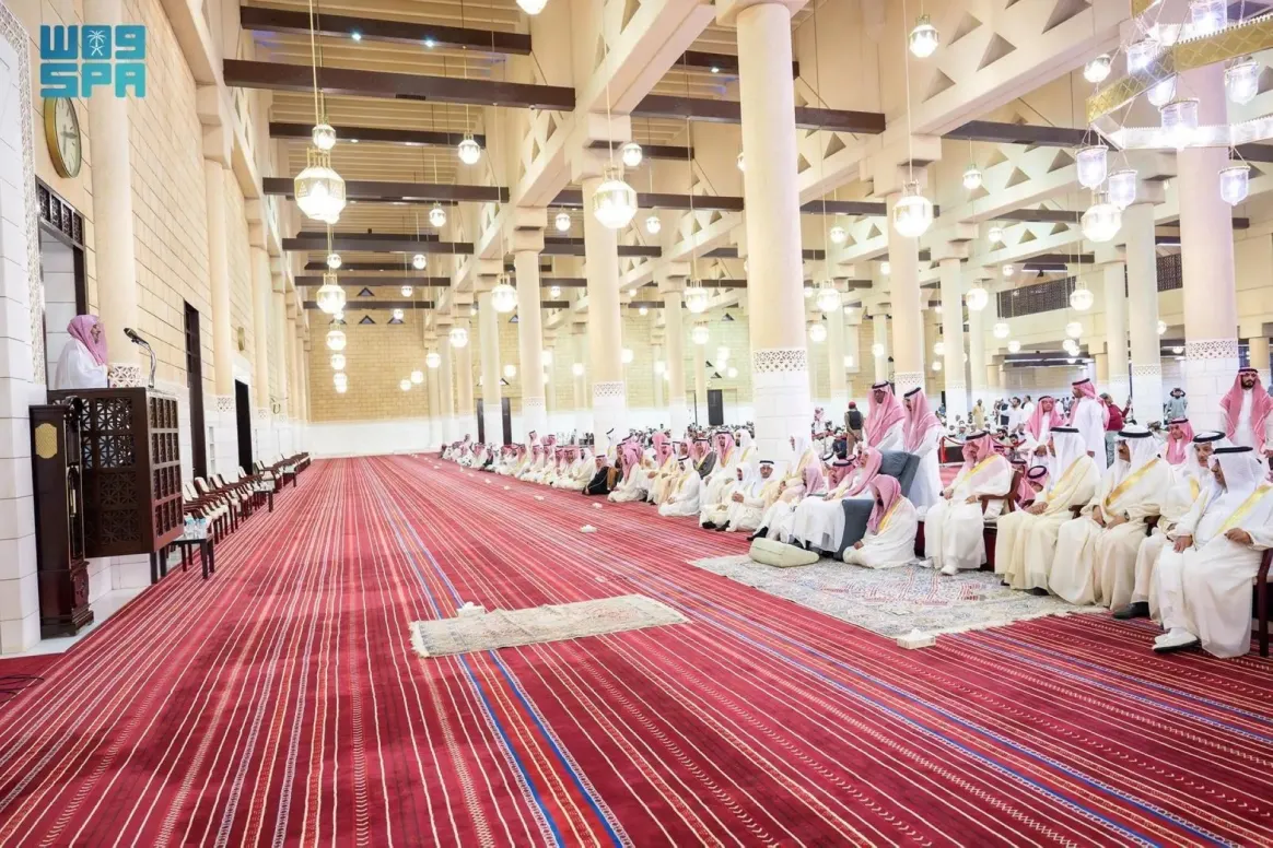 جرى تجهيز مكبرات الصوت والخدمات المساندة