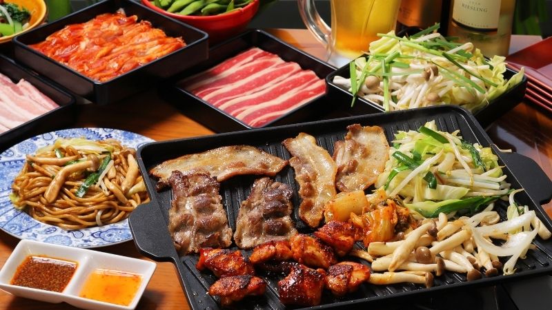 横浜モアーズ屋上に「食べ放題BBQビアガーデン」が登場！雨天でも楽しめる全天候型ビアガーデン