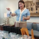 DOXYCYCLINE FOR MEDIA. Iloilo City Mayor Raisa Treñas distributes doxycycline capsules, rubber boots and care kits to members of the media covering the city hall beat on Tuesday (July 22, 2025). The city government, through the health office, is distributing doxycycline capsules to residents as prophylaxis for leptospirosis. (PNA photo by Perla Lena)