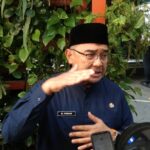 Wali Kota Bandung, Muhammad Farhan saat ditemui di kawasan Tamansari, Rabu (9/7). (Diwan Sapta Nurmawan/Radar Bandung)
