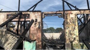 Foto: Kondisi bangunan yang terbakar di Kelurahan Kesawan, Kecamatan Medan Barat dini hari tadi. (Kartika SaridetikSumut)