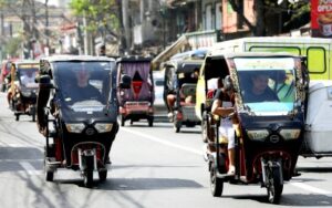 E-trikes in Tondo, Manila (PNA photo by Yancy Lim)