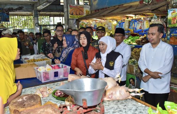 Prix des produits de base stables à Jember malgré les pénuries de carburant : comment les approvisionnements parviennent aux habitants