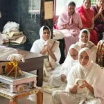भावरत्नाश्रीजी म.सा. आदि ठाणा-8 की निश्रा में श्री सहस्त्रफणा पार्श्वनाथ मंदिर में आयोजित बच्चे मन के सच्चे कार्यक्रम का दृश्य।