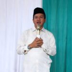 Bupati Bandung, Dadang Supriatna menjelaskan mengenai isu kenaikan PBB diwilayahnya. (eko sutrisno/radar bandung)