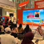 Para tamu undangan dan pengunjung antusias ikut dalam sesi tanya jawab di acara pembukaan Taiwan Travel Fair 2025 di Central Park Mall Jakarta pada 22 Agustus 2025 (Foto: Humas Biro Pariwisata Taiwan)