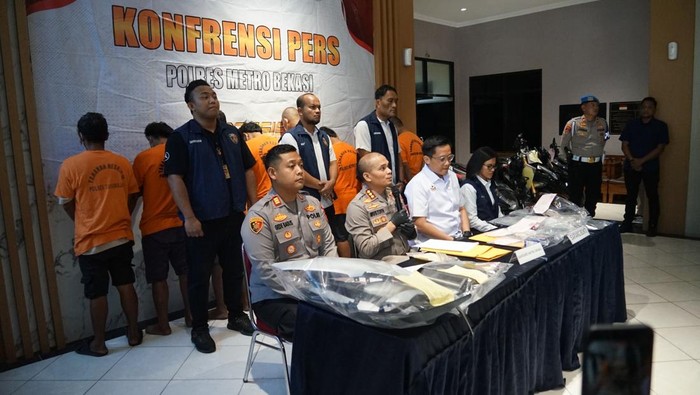 Polisi menangkap komplotan perampok di Tarumajaya, Kabupaten Bekasi. (Foto: dok. Istimewa)