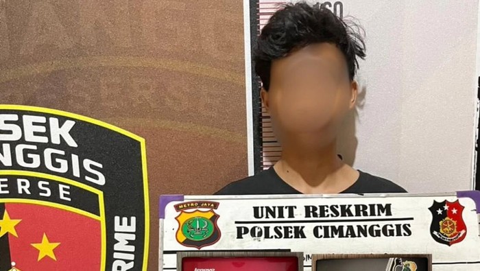 Maling Gasak Laptop-Uang usai Bobol Rumah Warga di Depok (Foto: Dok. Istimewa)