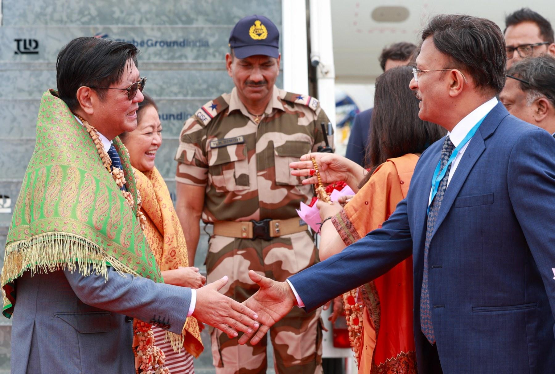 President Ferdinand R. Marcos Jr. and First Lady Louise Araneta-Marcos arrive at Kempegowda International Airport in Bengalore, India on Thursday, August 7, 2025. Photo by Noel B. Pabalate/ PPA Pool