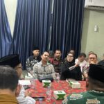 MUI, FKUB Bekasi menggelar pertemuan dengan Umi Cinta terkait kontroversi pengajian. (dok. Istimewa)