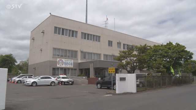 Drunk man breaks into someone’s home without permission and gets arrested in Chitose, Hokkaido.