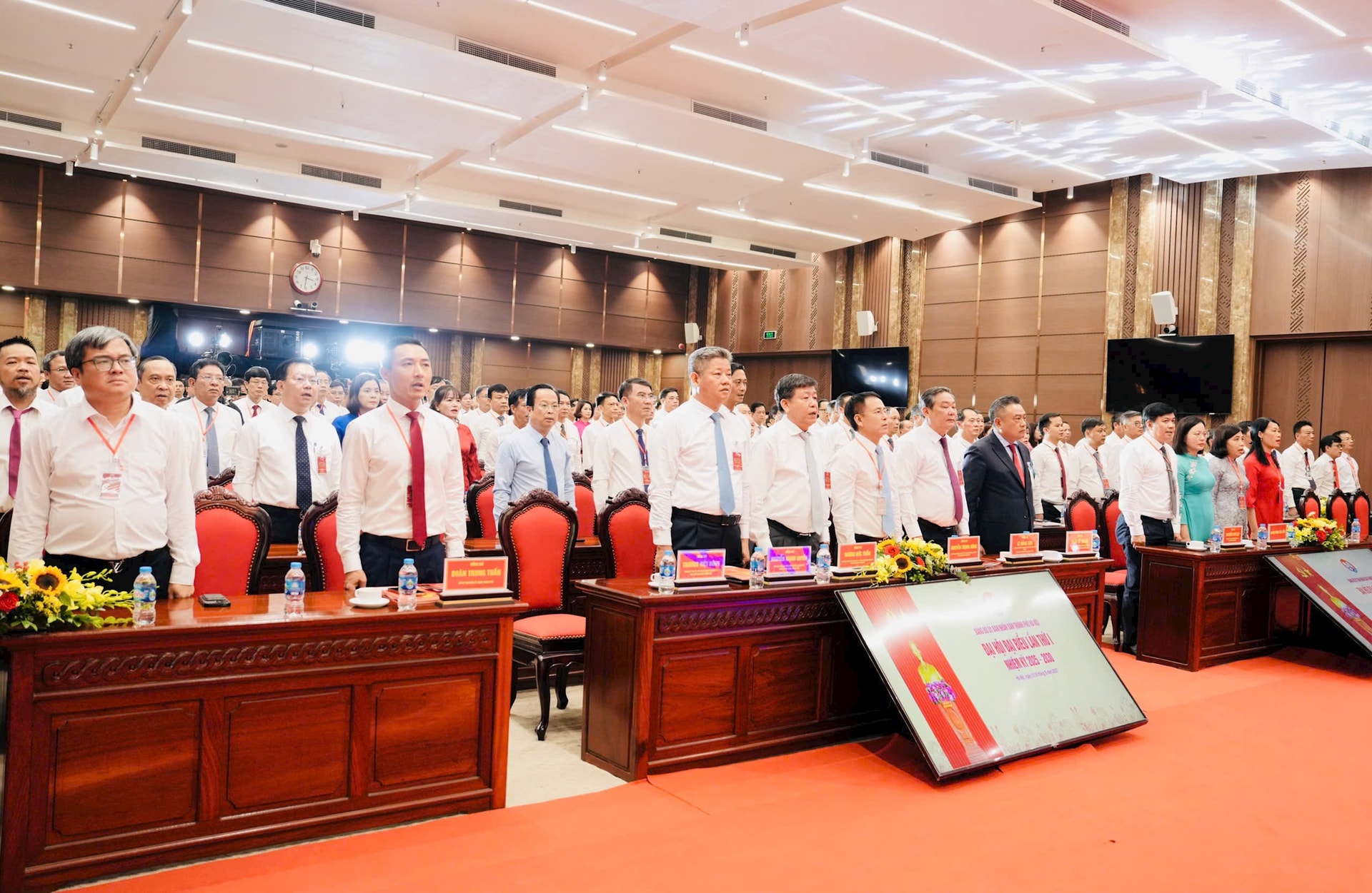 271 đại biểu dự Đại hội đại biểu Đảng bộ UBND thành phố Hà Nội nhiệm kỳ 2025-2030. Ảnh: Đình Hiệp