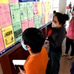 Lao động đến Trung tâm Dịch vụ việc làm Đồng Nai tìm kiếm cơ hội - Ảnh: A LỘC
