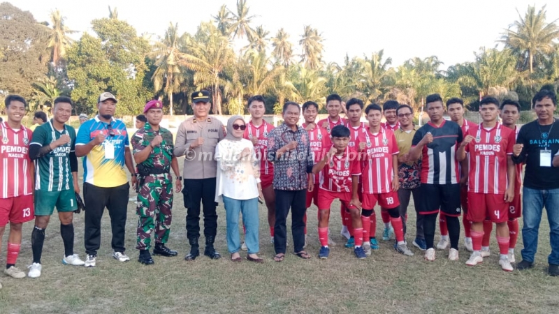 Sergio Regente Darma Wijaya inaugura la Copa Nagur 2025 y promete revitalizar los campos de fútbol.