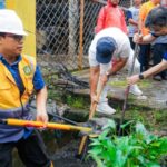 Pemko Medan memperingati World Cleanup Day dengan menggelar gotong royong massal dan normalisasi drainase di Jalan Trikora, Kecamatan Medan Denai.