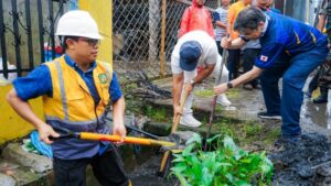 Pemko Medan memperingati World Cleanup Day dengan menggelar gotong royong massal dan normalisasi drainase di Jalan Trikora, Kecamatan Medan Denai.