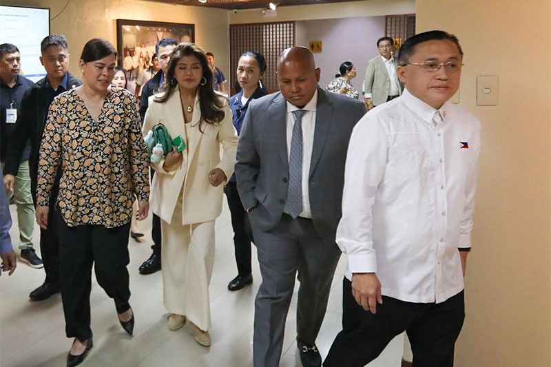 La Vicepresidenta Sara visita el Senado.
