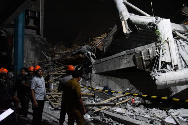 Internado islámico se derrumba; autoridades supervisarán construcción de escuelas religiosas.