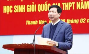 Ông Trần Văn Thức phát biểu tại một hội nghị khi còn đương chức giám đốc Sở Giáo dục và Đào tạo Thanh Hóa - Ảnh: CTV