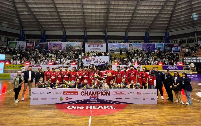 Les équipes de basket du SMAN 2 Bandung et du SMA BPK Penabur Cirebon championnes à nouveau à la Honda DBL West Java Series