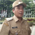 Wakil Wali Kota Bandung, Erwin saat ditemui di Balai Kota Bandung, Senin (29/9). (Diwan Sapta Nurmawan/Radar Bandung)