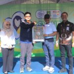 Walikota Tangerang, H Sachrudin (tiga kanan), bersama Marcomm Senior Manager Indomaret, Bambang Trijanto (tiga kiri) dan Branch Manager Indomaret Tangerang 1, Didit Suryo Saputro (dua kanan), pada kegiatan Posyandu Balita Program CSR Indomaret dan Cussons, di kawasan Pasar Anyar, Kota Tangerang, Jumat (12/09).