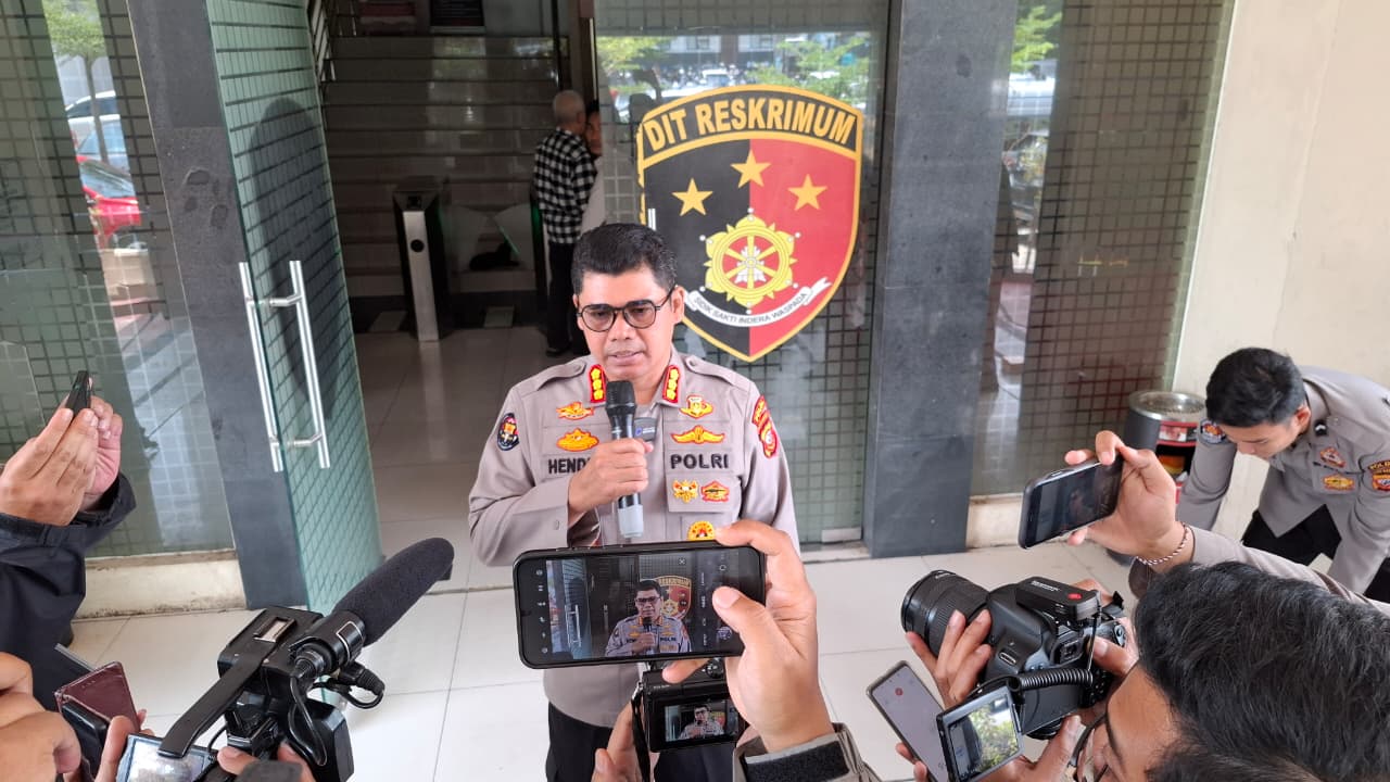 Kabid Humas Polda Jabar Kombes Pol. Hendra Rochmawan