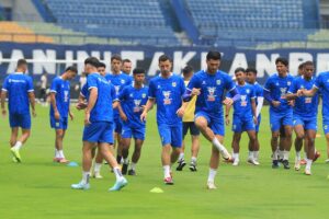 Skuad Persib Bandung saat berlatih di Kota Bandung. Dengan berkekuatan 21 pemain, rombongan Persib Bandung terbang ke Bangkok dari Bandara Internasional Ngurah Rai Denpasar, Bali Minggu siang (28/9/2025). FOTO : TAOFIK ACHMAD HIDAYAT/RADAR BANDUNG
