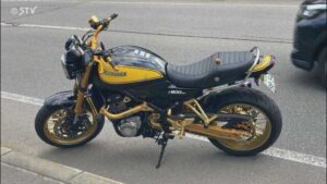 北海道小樽市の国道で2025年9月15日午後1時半ごろ、女性が運転する大型バイクの単独事故がありました。