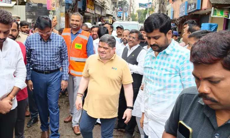 Los ministros visitaron Yusufguda y Jubilee Hills.