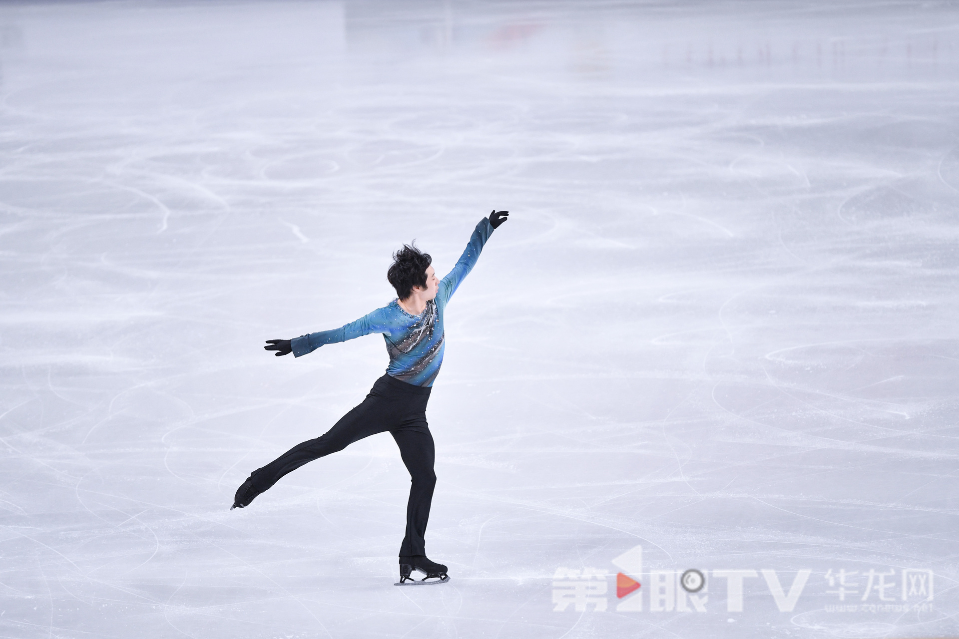 Le patineur chinois Jin Boyang