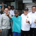 Petani menyambut positif kebijakan penurunan Harga Eceran Tertinggi (HET) pupuk bersubsidi sebesar 20 persen yang ditetapkan oleh Presiden Prabowo Subianto.