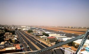 لليوم الثاني على التوالي.. مسيّرات تستهدف مطار الخرطوم 1