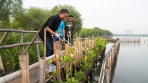 Dorong Peningkatan Kualitas Hidup Masyarakat, Aksi Bersih Mandiri Libatkan 1.350 Peserta di Seluruh Indonesia. (Dok: Bank Mandiri)
