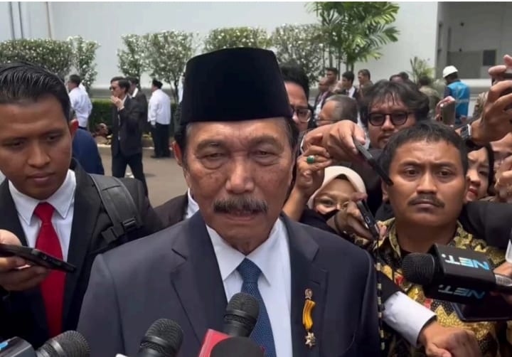 Senior Minister Reveals Financial Condition of High-Speed Rail Project: 'Bad from the Start'