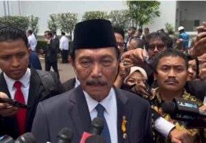 Menteri Koordinator Bidang Kemaritiman dan Investasi, Luhut Binsar Pandjaitan, kembali menjadi sorotan publik setelah berbicara blak-blakan soal kondisi keuangan proyek Kereta Cepat Jakarta–Bandung (KCJB). Foto : Istimewa