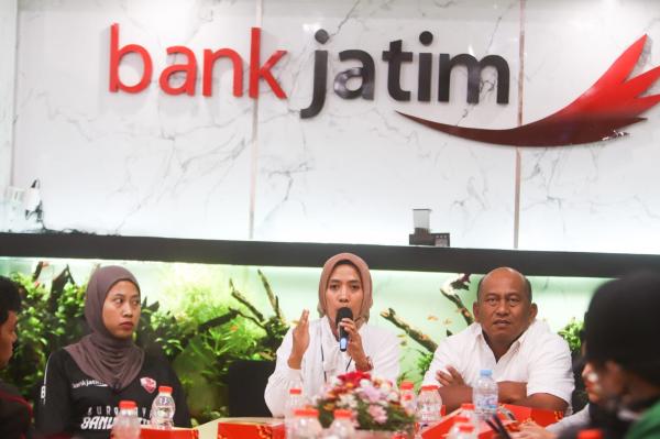 Megawati regresa a su ciudad natal, defiende al Bank Jatim Livoli 2025 y aprende trabajo de oficina, ¿Cómo va su carrera?