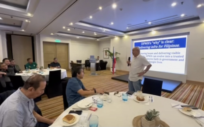 STRATEGIC PLANNING. Department of Public Works and Highways (DPWH) Secretary Vince Dizon (seated, center) with former secretaries Rogelio Singson (seated, foreground) and Jose De Jesus (standing) at the agency's strategic planning session in Clark, Pampanga on Saturday (Oct. 18, 2025). The two former department heads have expressed support for the agency’s efforts to cleanse its ranks amid the controversy involving flood control projects. (Photo from DPWH)