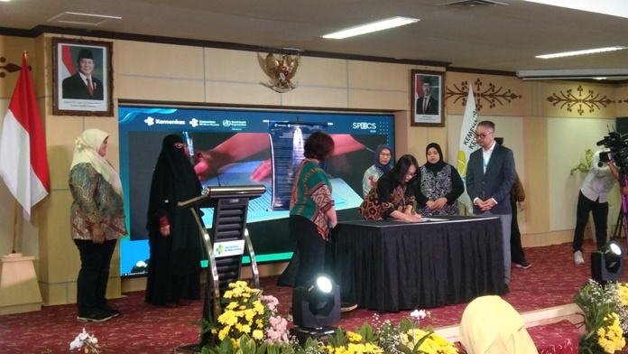 Penandatanganan Deklarasi Komitmen Bersama Indonesia SPECS 2030, di Aula Gedung C Lantai 4 RSM Cicendo, Kamis (9/10). (Diwan Sapta Nurmawan/Radar Bandung)