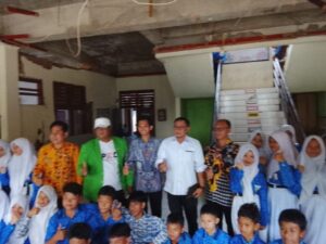 KOTA BEKASI – Komisi IV DPRD Kota Bekasi melakukan sidak ke Unit Sekolah Baru (USB) SMP 62 Kota Bekasi yang berlokasi di kelurahan Medan Satria, kecamatan Medan Satria Kota Bekasi pada Kamis (09/10/25).