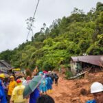 Selain memutus akses jalan Tarutung-Sibolga/Tapteng, bencana longsor di Kecamatan Adian Koting, Taput juga menelan 7 korban jiwa dan puluhan lain masih hilang. (istimewa/dok)