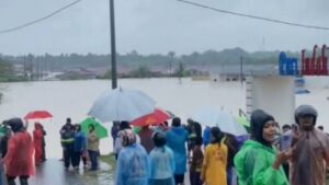 Komplek Puri Indah Marindal, tenggelam karena banjir, Kamis (27/11/2025). Update bencana di Sumut hingga Kamis sore, terdapat 47 korban meninggal dan 9 hilang.