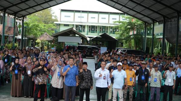 National Nutrition Agency Holds MBG Socialization in Blitar, Targets 102 Nutrition Kitchens