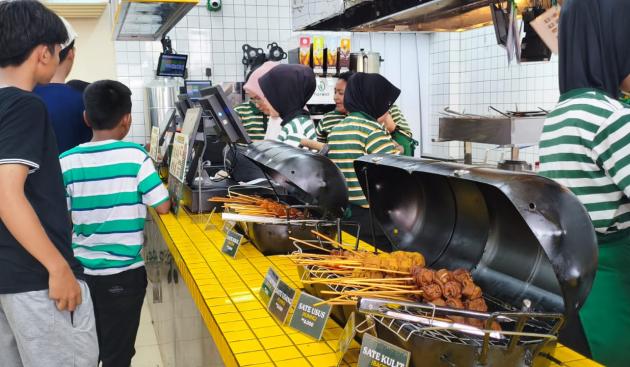 Gebratene Hühnerherzen als moderne Streetfood für Nachtschwärmer