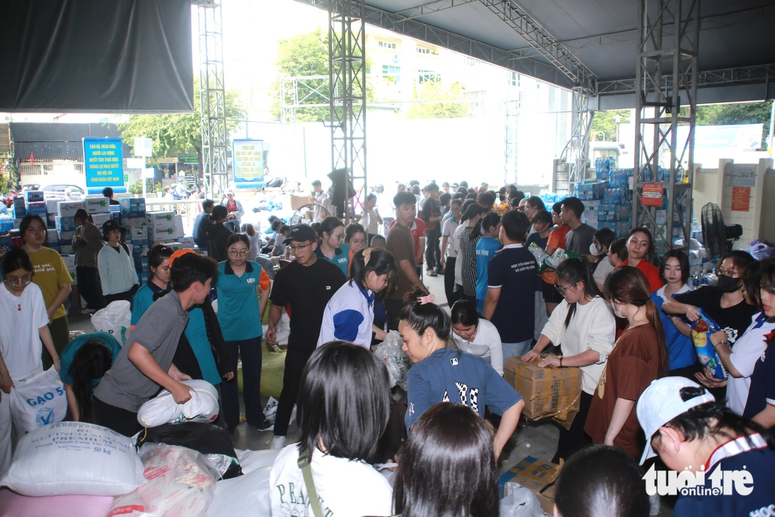 People helping at cultural palace