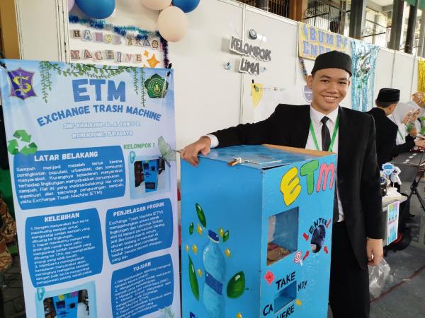 Amazing! Middle School Students Create ATM for Plastic Bottles at 4C on Stage Event