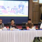 Wakil Ketua DPD RI Bidang Otonomi Daerah, Politik, dan Hukum, Gusti Kanjeng Ratu (GKR) Hemas saat melakukan kunjungan kerja Badan Urusan Legislasi Daerah (BULD) di Kantor Wilayah Kementerian Hukum dan HAM Jawa Barat, Jl. Jakarta, Kota Bandung, Kamis (27/11).