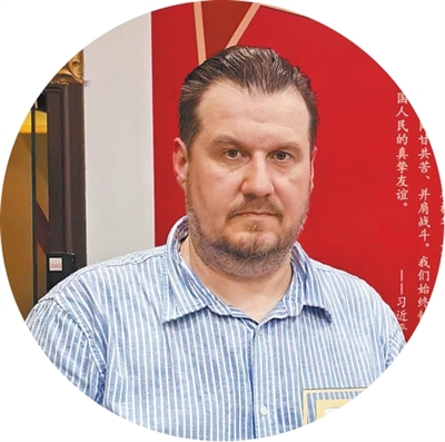 Guardianes inquebrantables de la memoria histórica.